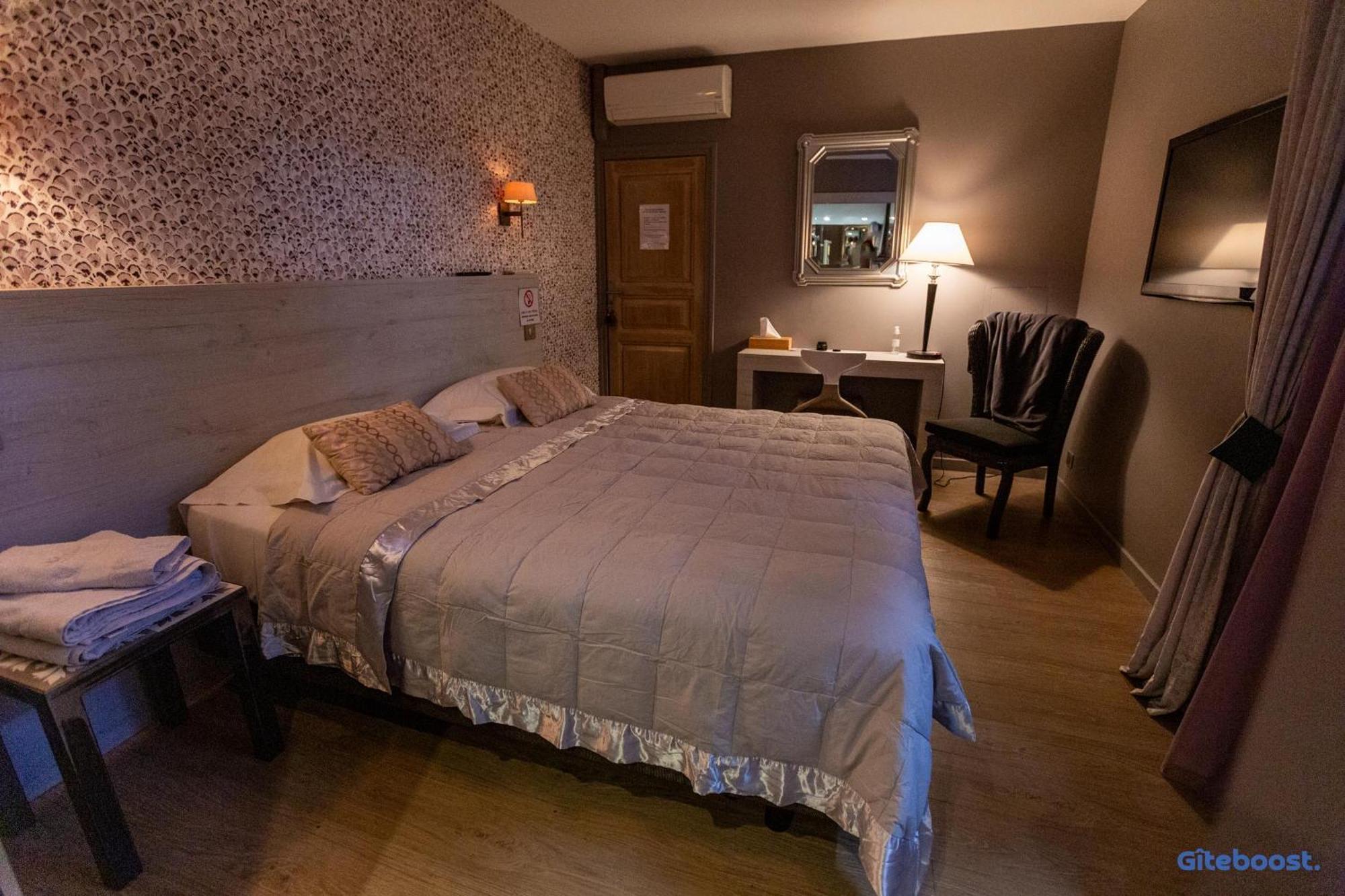 Hotel Le Val Des Sens Chatte Exteriér fotografie